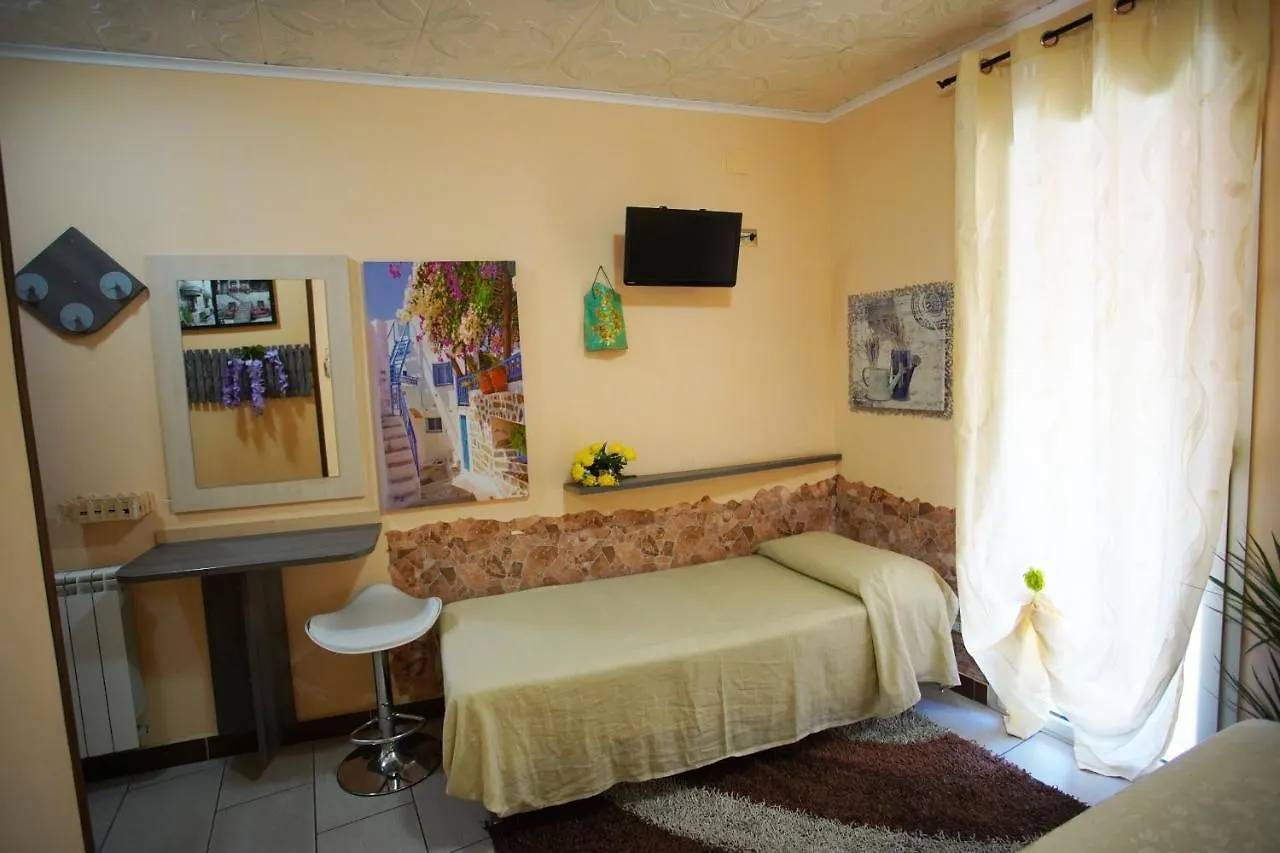 Golden Dreams B&B Реджо-ди-Калабрия 0*,