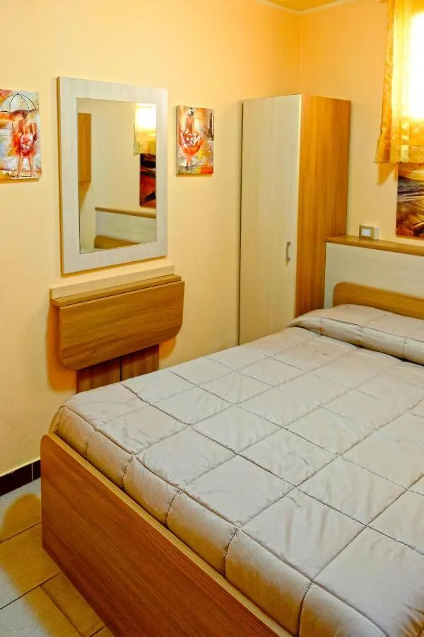 Golden Dreams B&B Реджо-ди-Калабрия 0*,  Италия